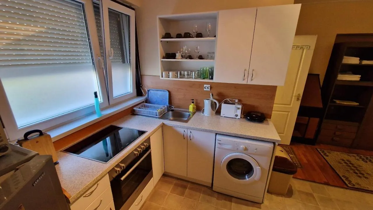 Friendly Apartment In The Suburb. 부다페스트
